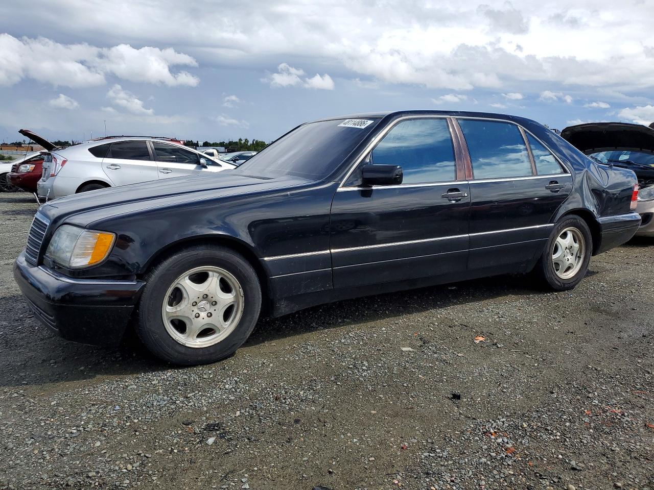 1999 Mercedes-Benz S 320/430/500, VIN WDBGA51G0XA404553 — Rear end