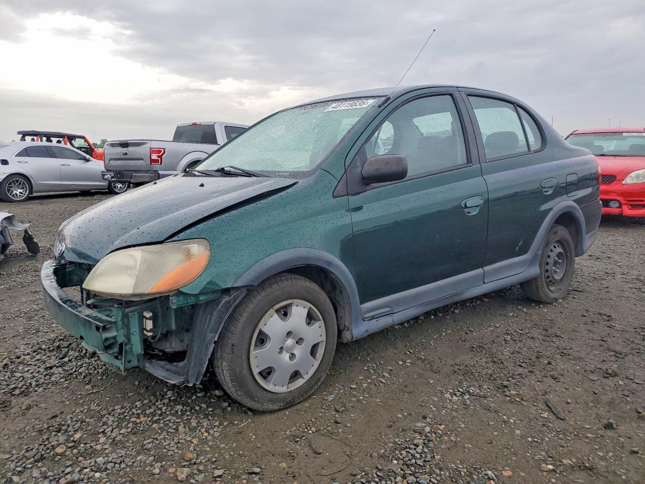 2000 Toyota ECHO, VIN JTDBT1232Y0010036 — Front end