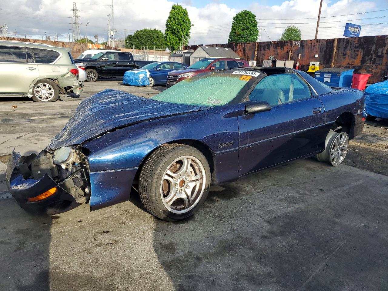 1998 Chevrolet Camaro Z28, VIN 2G1FP22G6W2130506 — Front end