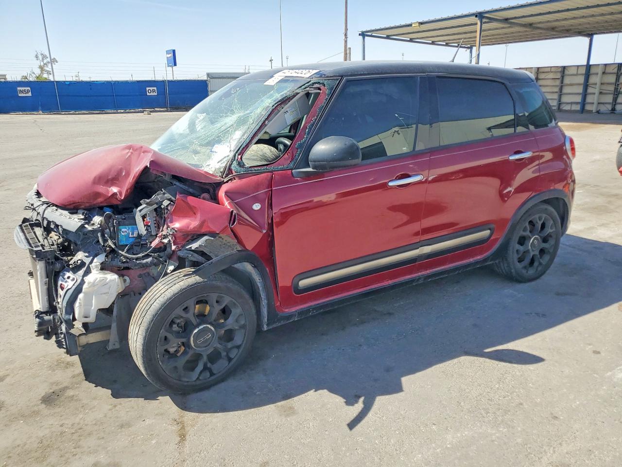 2016 FIAT 500L Urbana Trekking, VIN ZFBCFADH4GZ037434 — Front end