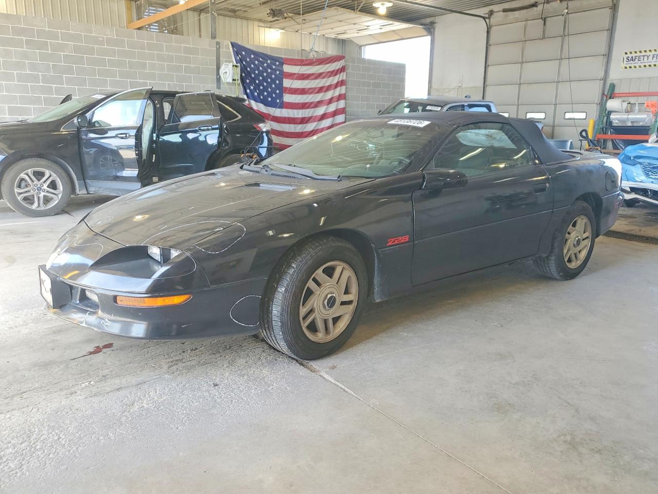 1995 Chevrolet Camaro Z28, VIN 2G1FP32P2S2149537 — Front end