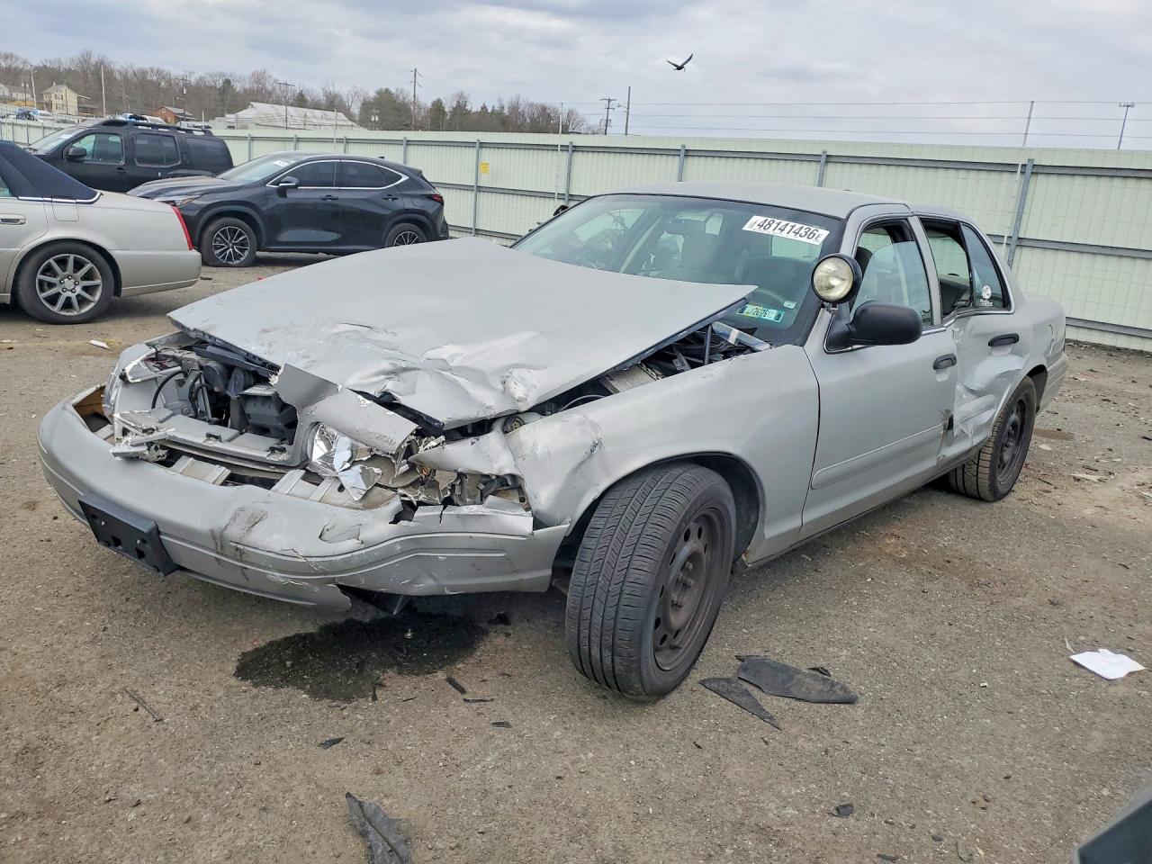 2006 Ford Police Interceptor, VIN 2FAHP71W36X119932 — Front end