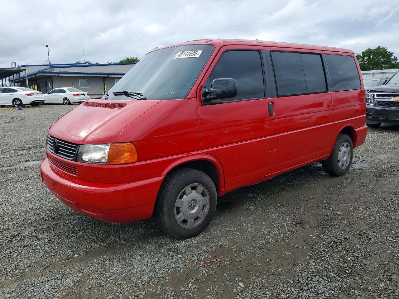 2000 Volkswagen EuroVan GLS, VIN WV2KH4709YH147933 — Вандализм