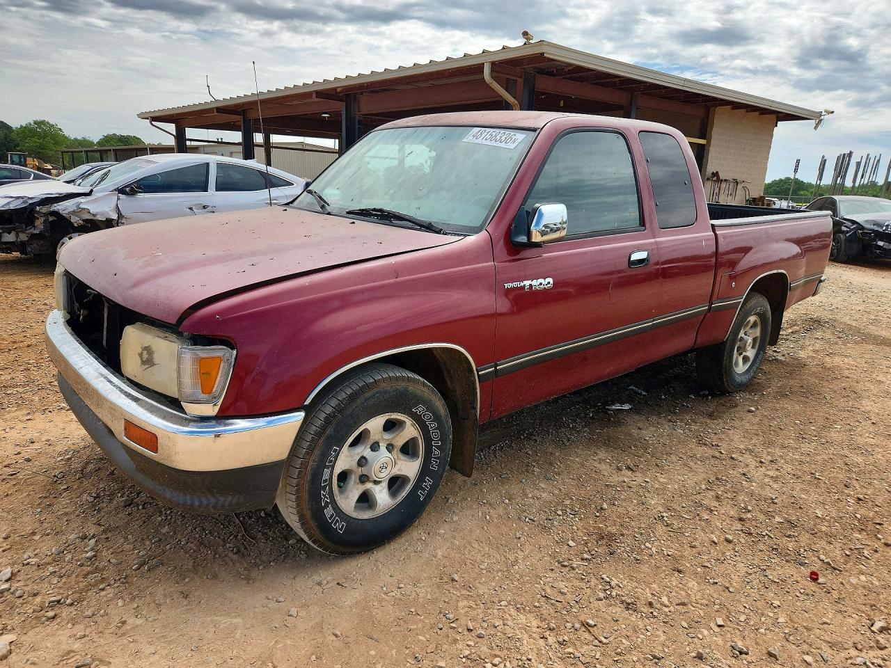 1996 Toyota T100 SR5, VIN JT4TN14DXT0024490 — Front end