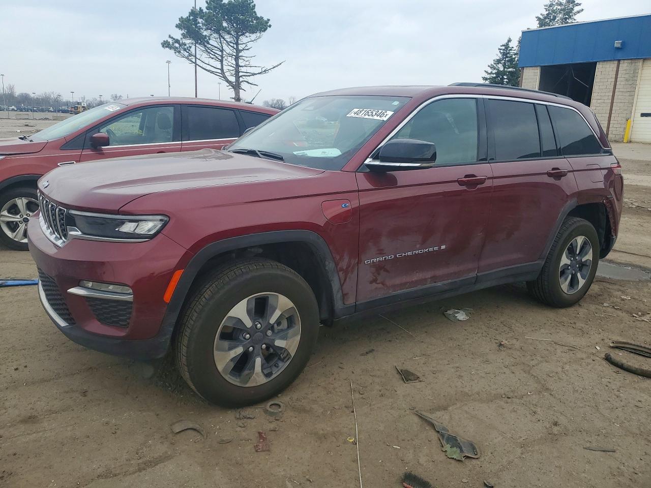 2025 Jeep Grand Cherokee, VIN 1C4RJYB64S8701634 — Rear end