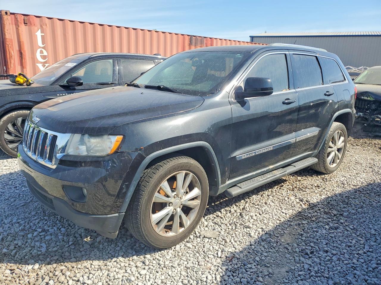 2013 Jeep Grand Cherokee Laredo, VIN 1C4RJEAG7DC558378 — Normal wear
