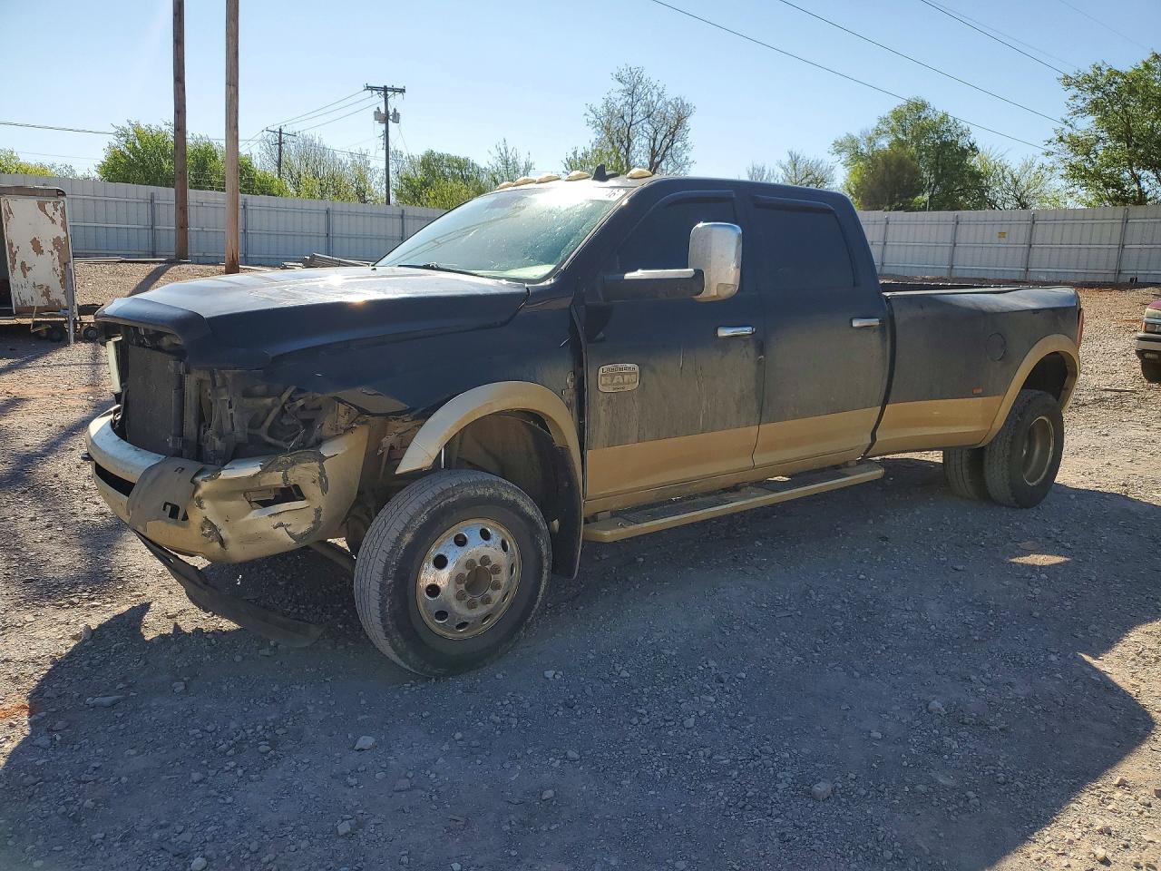 2013 Ram 3500 Laramie Limited, VIN 3C63RRKL1DG518142 — Перед