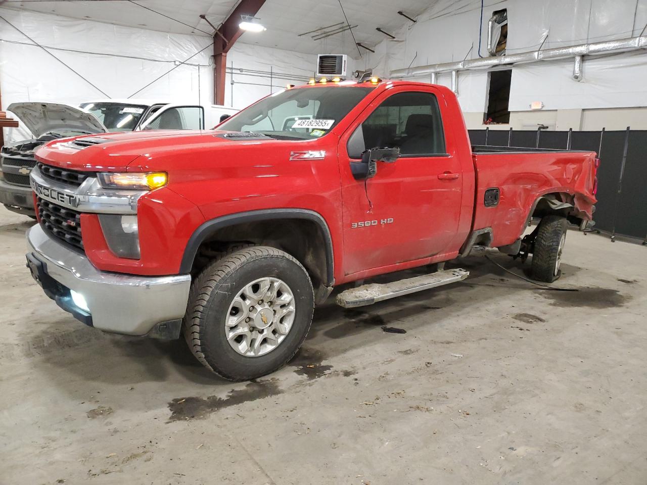 2022 Chevrolet Silverado 3500, VIN 1GC3YTEYXNF115957 — Rear end