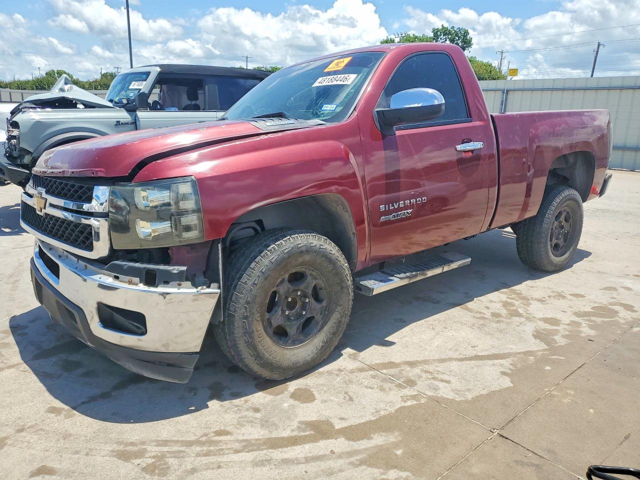 2013 Chevrolet Silverado 1500 Work Truck, VIN 1GCNCPEX8DZ398362 — Front end