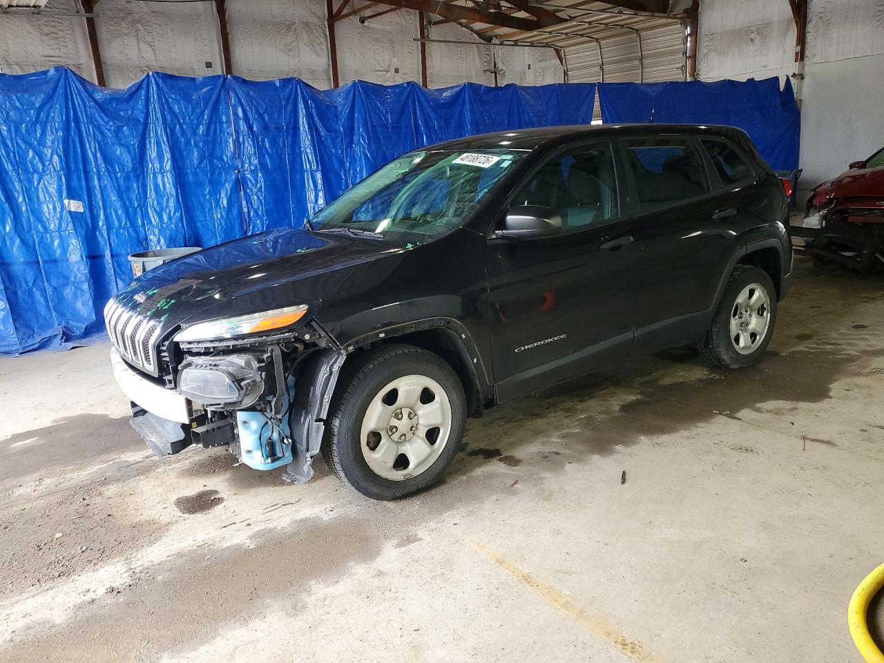 2016 Jeep Cherokee Sport, VIN 1C4PJLAB6GW160470 — Front end