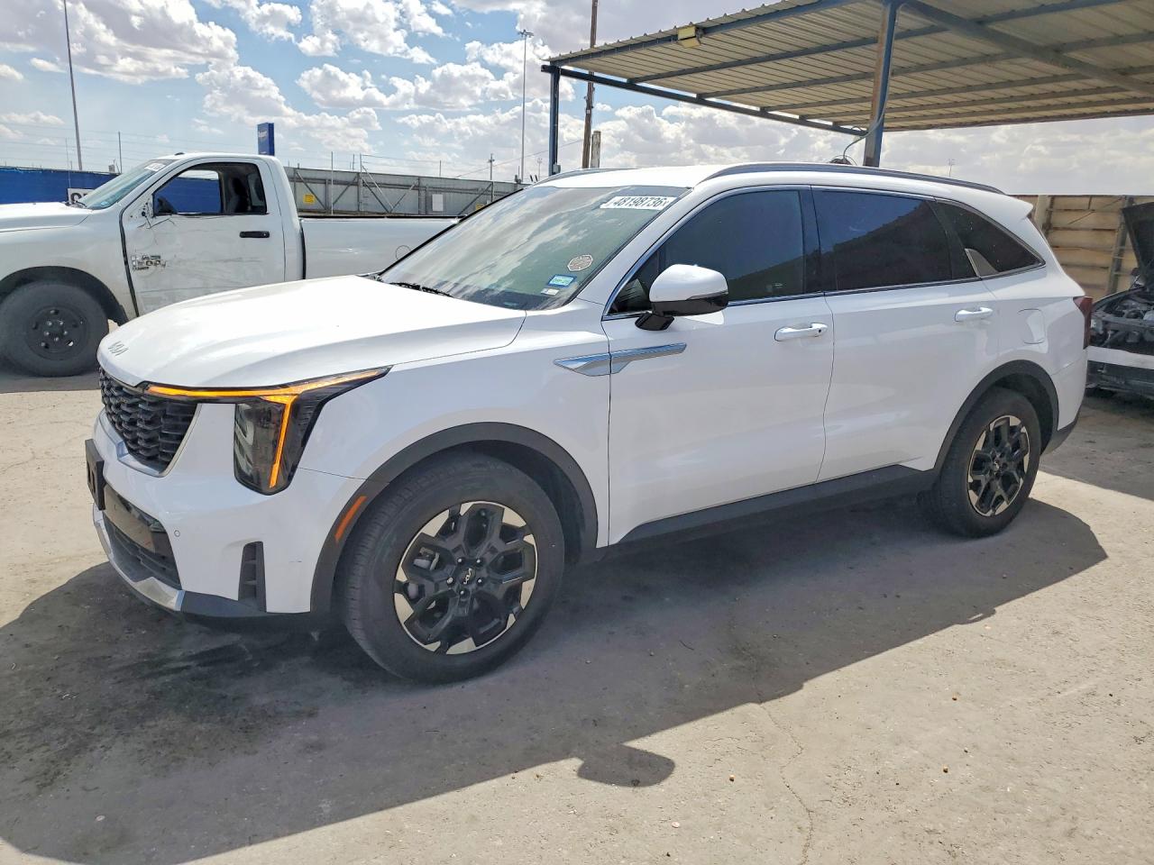 2025 Kia Sorento S, VIN 5XYRL4JC0SG318034 — Пожар в салоне