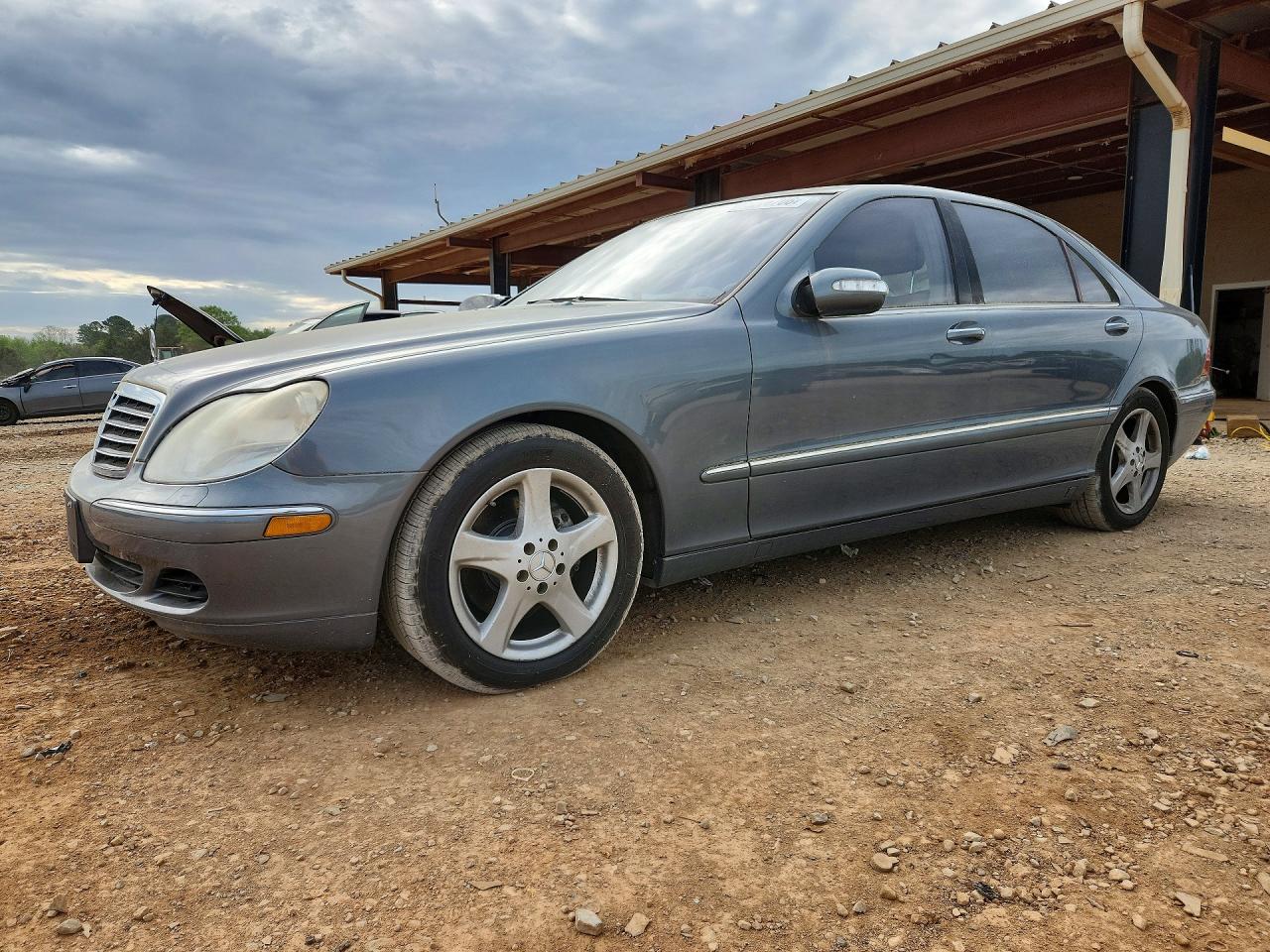 2005 Mercedes-Benz S 500, VIN WDBNG75J15A447965 — Minor dents and scratches