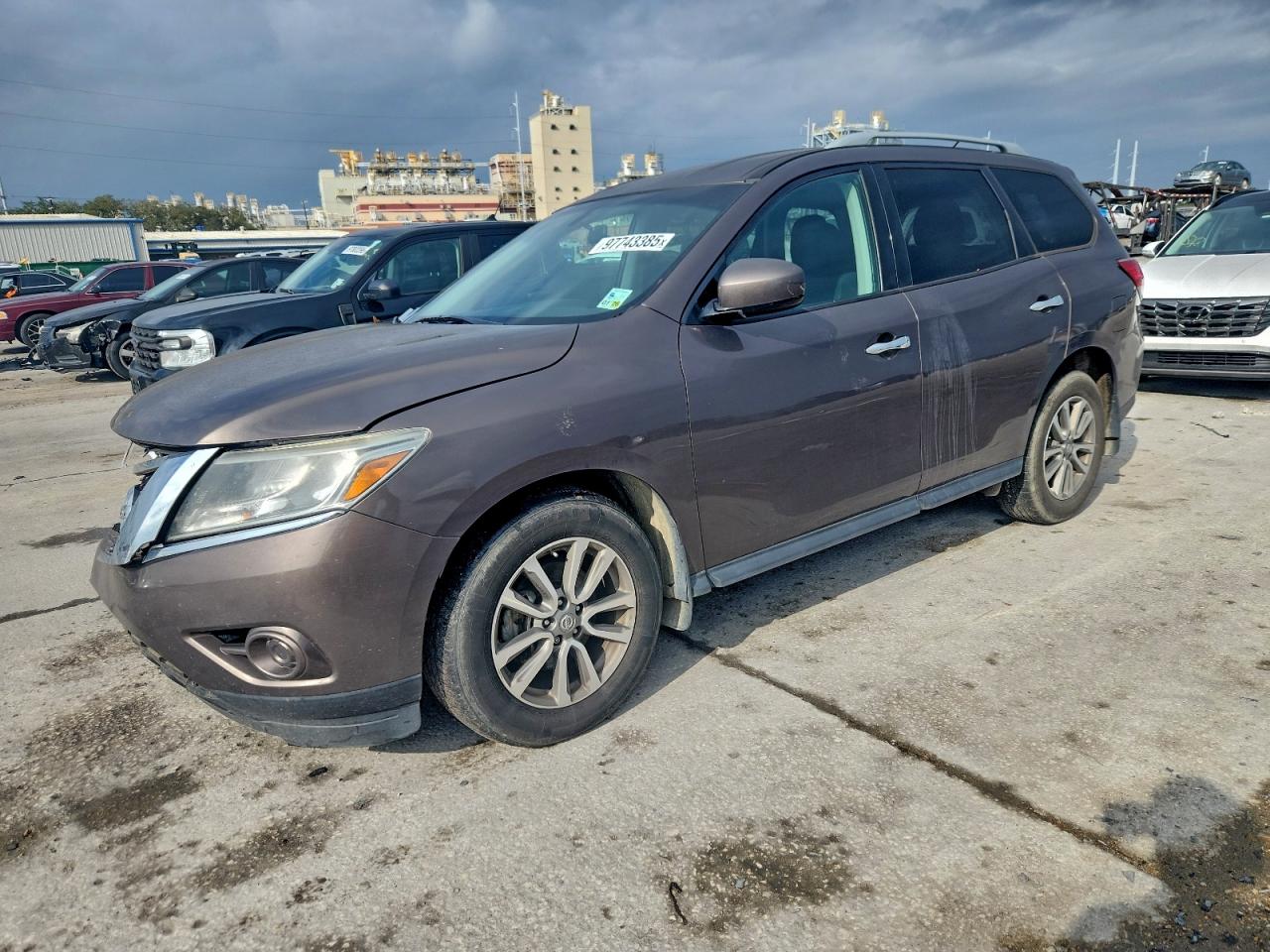 2016 Nissan Pathfinder S, VIN 5N1AR2MNXGC607264 — Перед