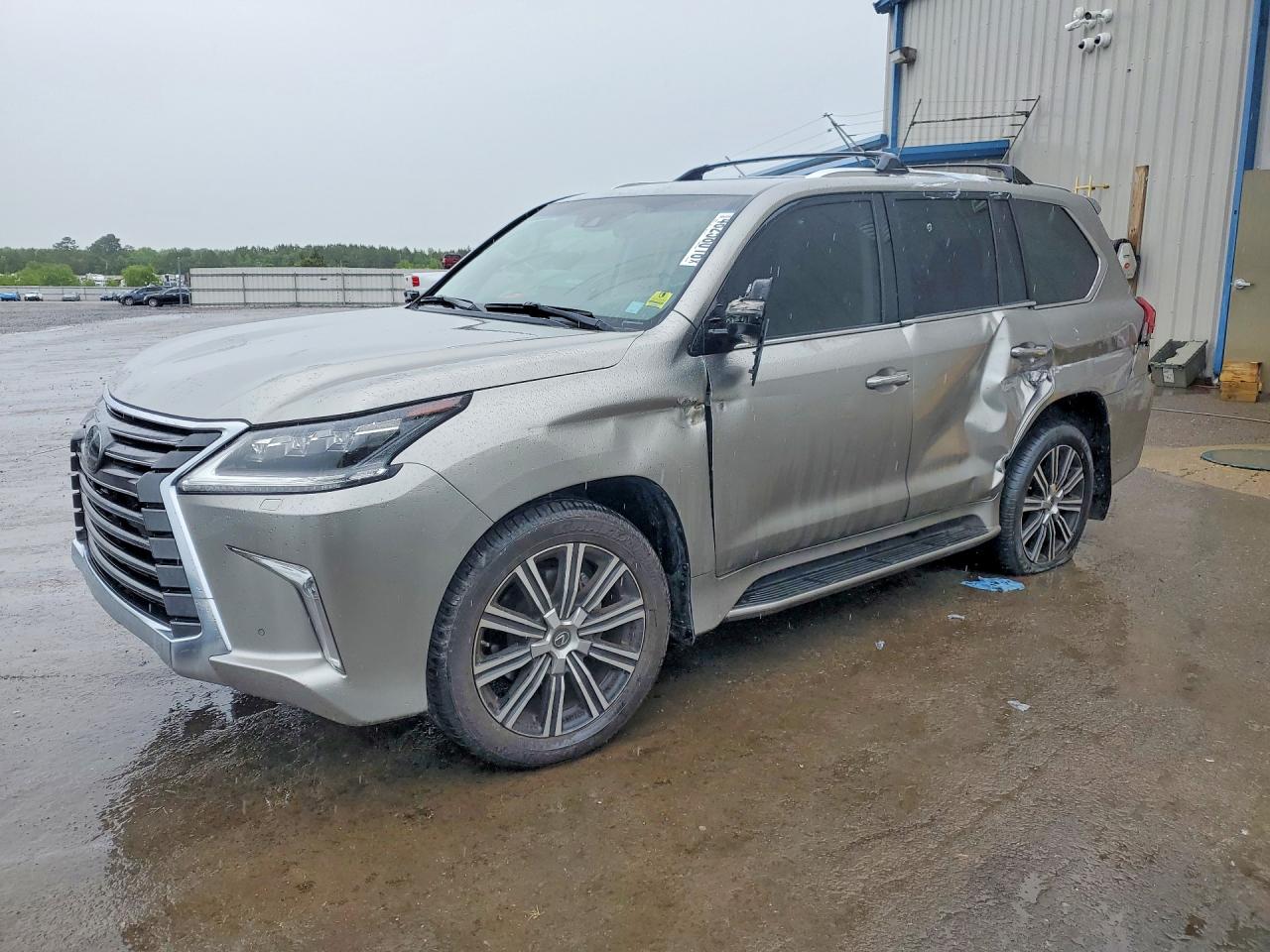 2020 Lexus LX 570, VIN JTJDY7AX1L4317794 — Бок