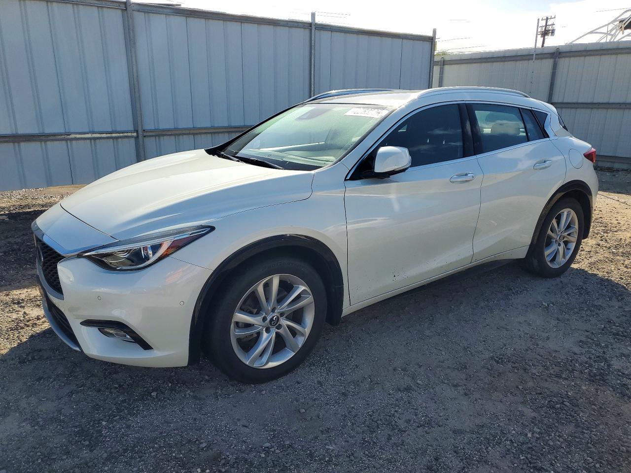 2018 Infiniti QX30 Premium, VIN SJKCH5CP3JA001972 — Water / flood