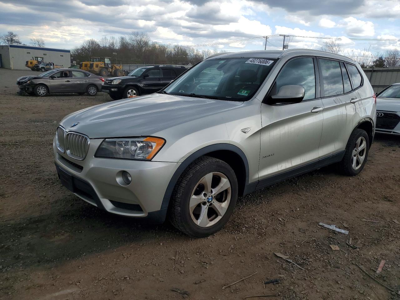 2012 BMW X3 28i, VIN 5UXWX5C59CL725303 — Мелкие вмятины и царапины