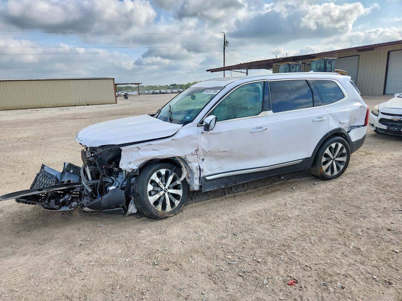2021 Kia Telluride S, VIN 5XYP6DHCXMG177450 — Front end