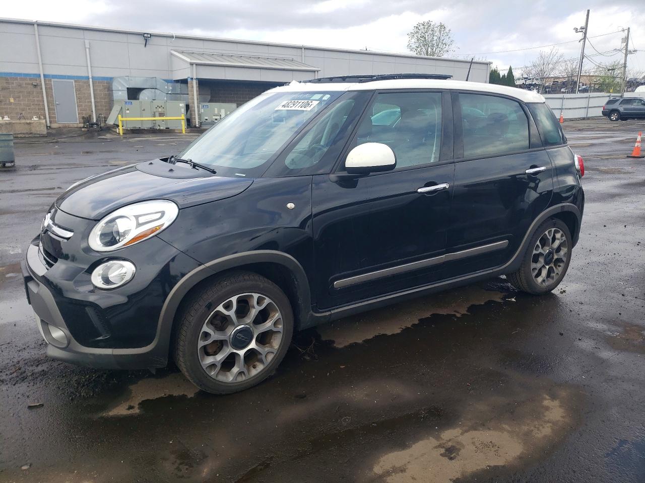 2017 FIAT 500L Trekking, VIN ZFBCFADH5HZ038996 — Roof