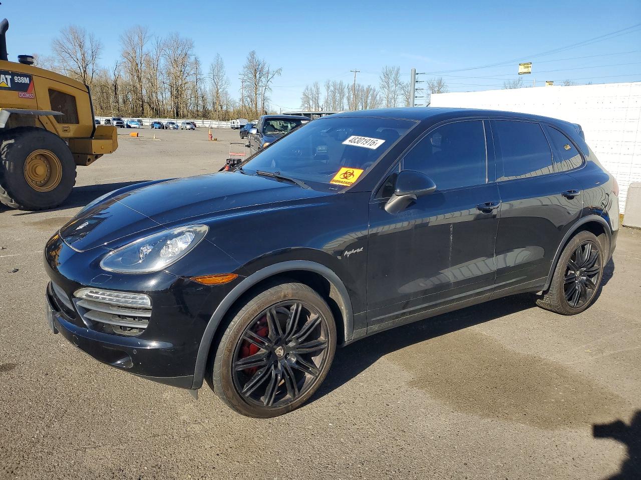 2012 Porsche Cayenne S Hybrid, VIN WP1AE2A24CLA90255 — Side