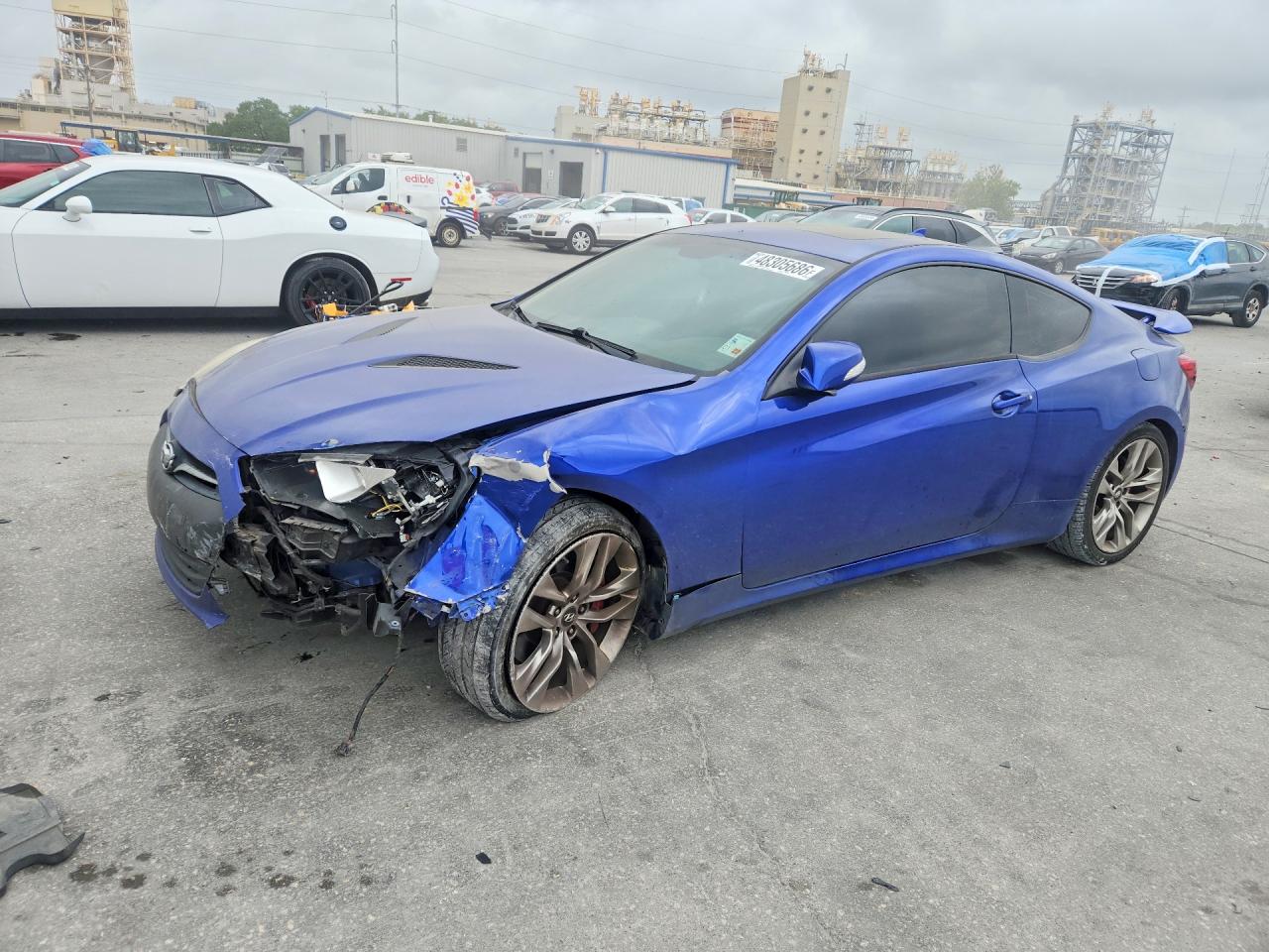 2013 Hyundai Genesis Coupe Track, VIN KMHHU6KJ5DU104882 — Front end