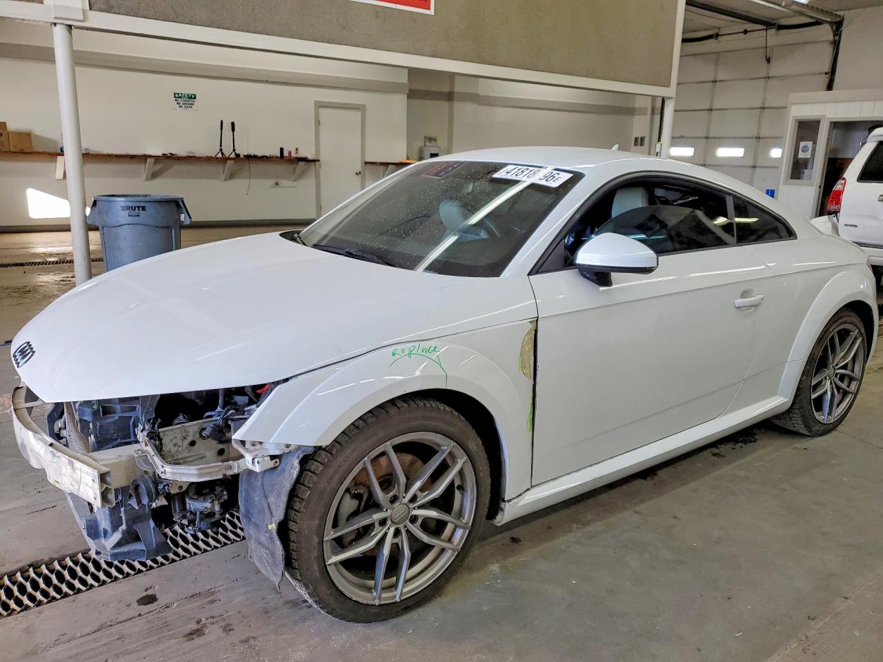 2018 Audi TT, VIN TRUC5AFV0J1013906 — Перед