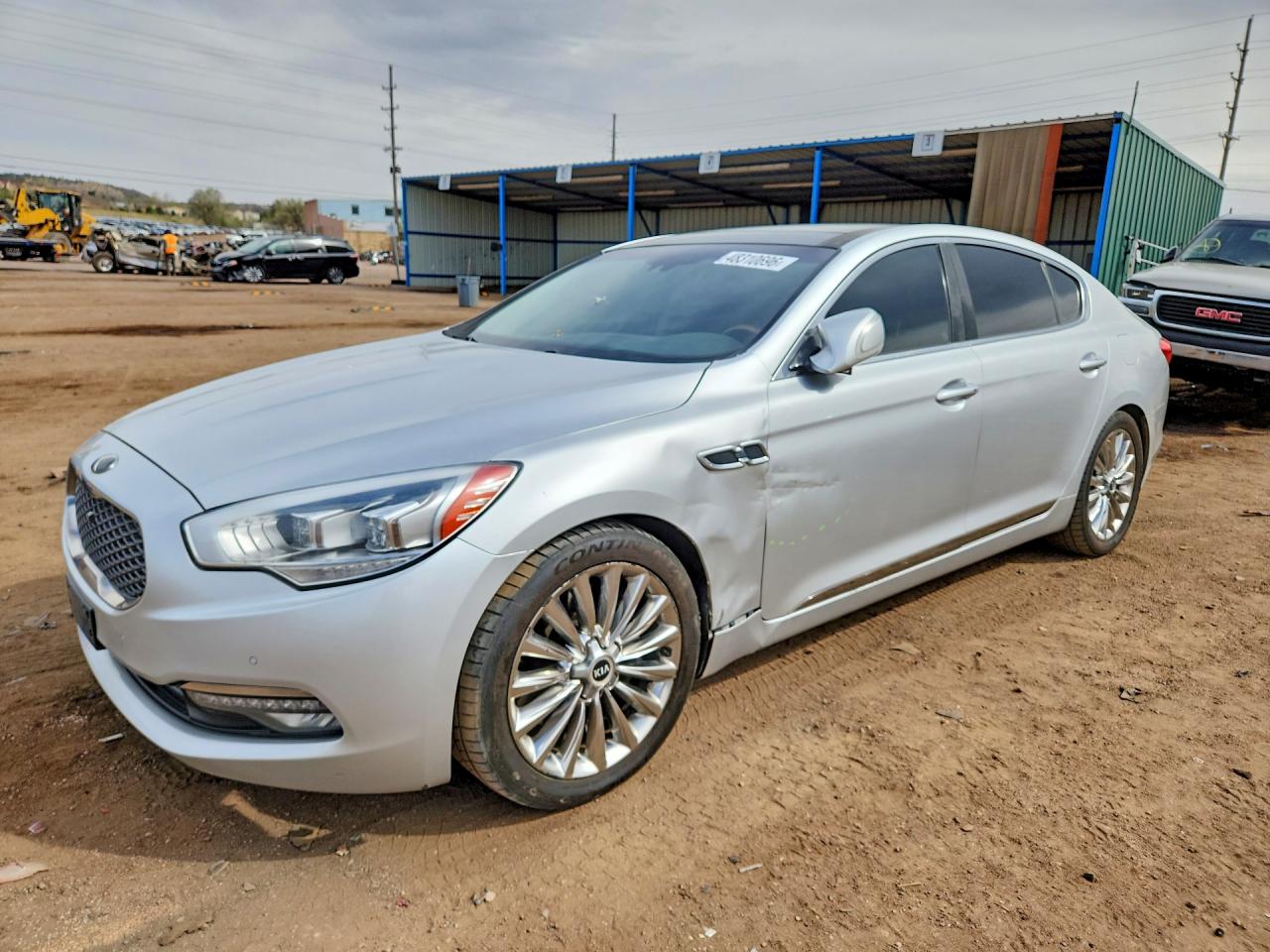 2015 Kia K900 Luxury, VIN KNALW4D47F6018224 — Side