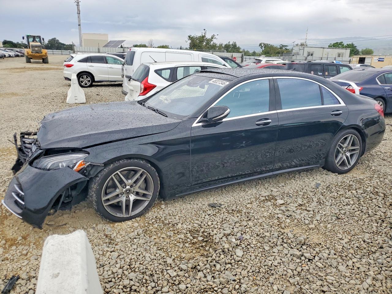 2019 Mercedes-Benz S 560, VIN WDDUG8DB7KA449735 — Front end