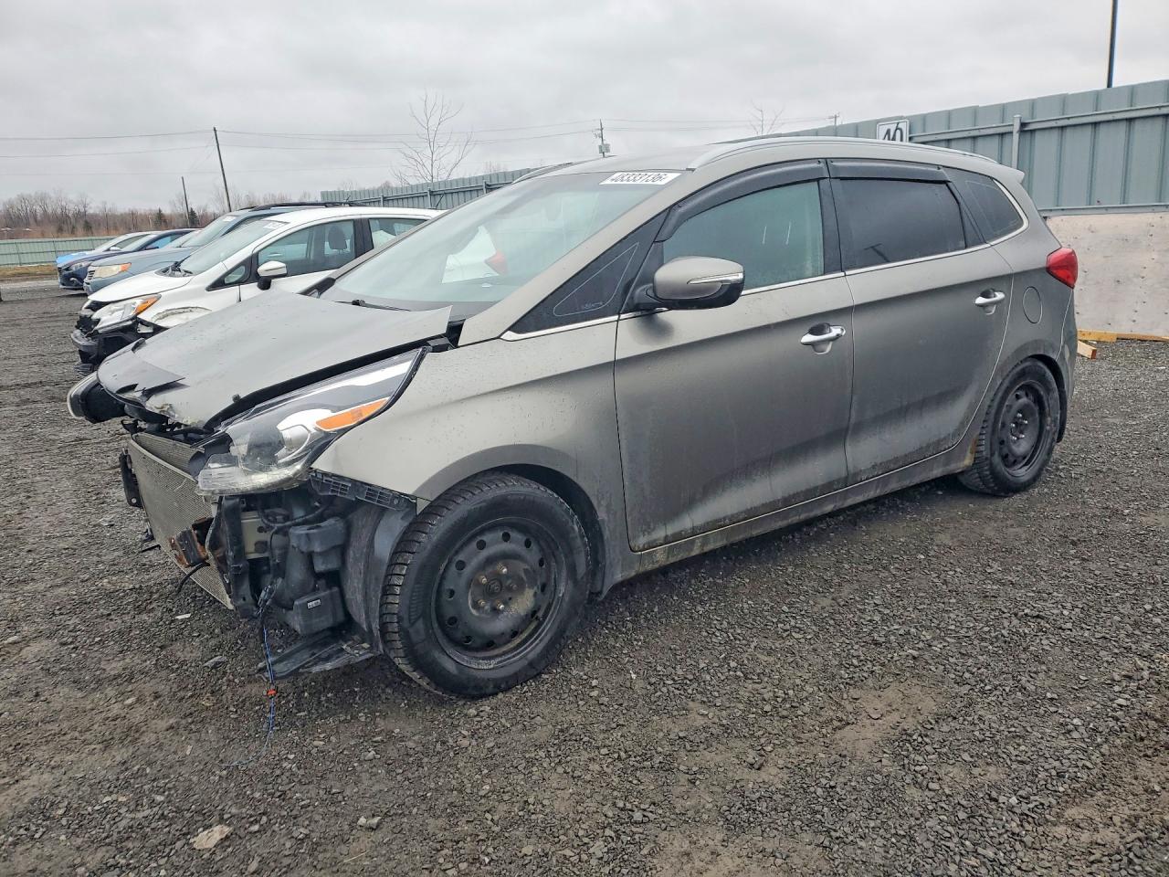 2014 Kia Rondo EX, VIN KNAHU8A35E7017144 — Front end