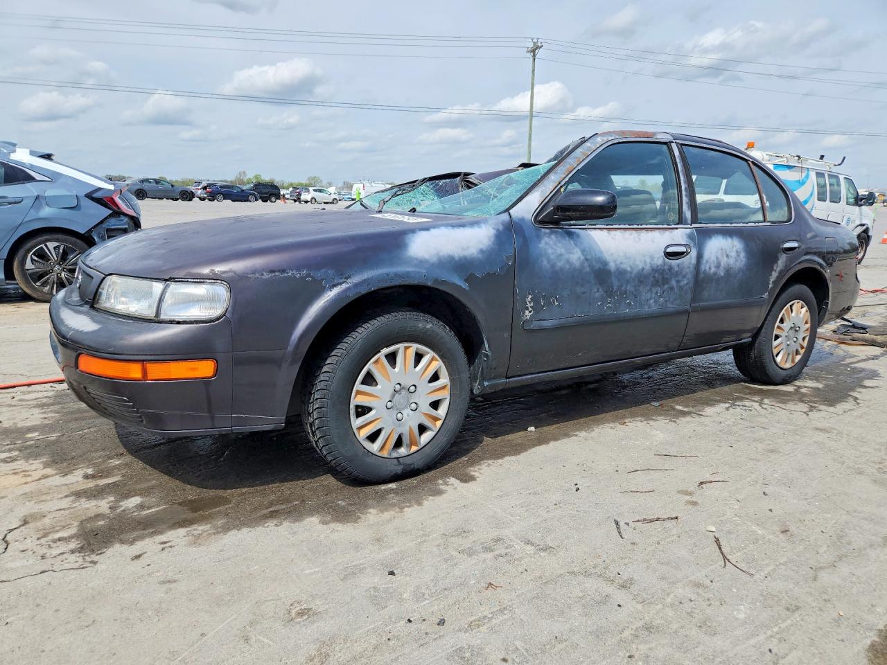 1995 Nissan Maxima GLE, VIN JN1CA21D8ST068896 — Roof