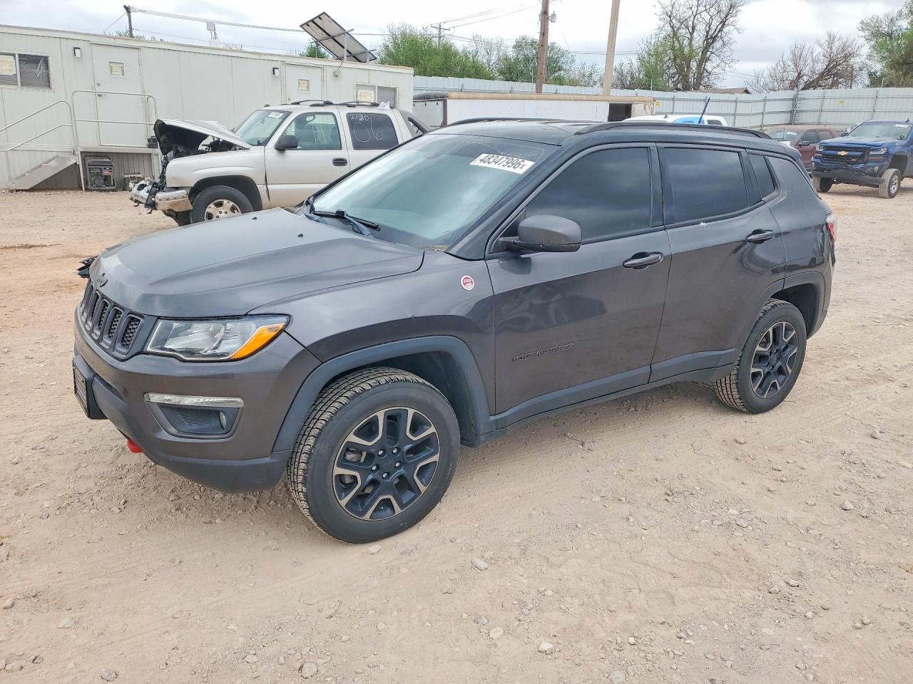 2019 Jeep Compass Trailhawk, VIN 3C4NJDDB5KT722172 — Перед