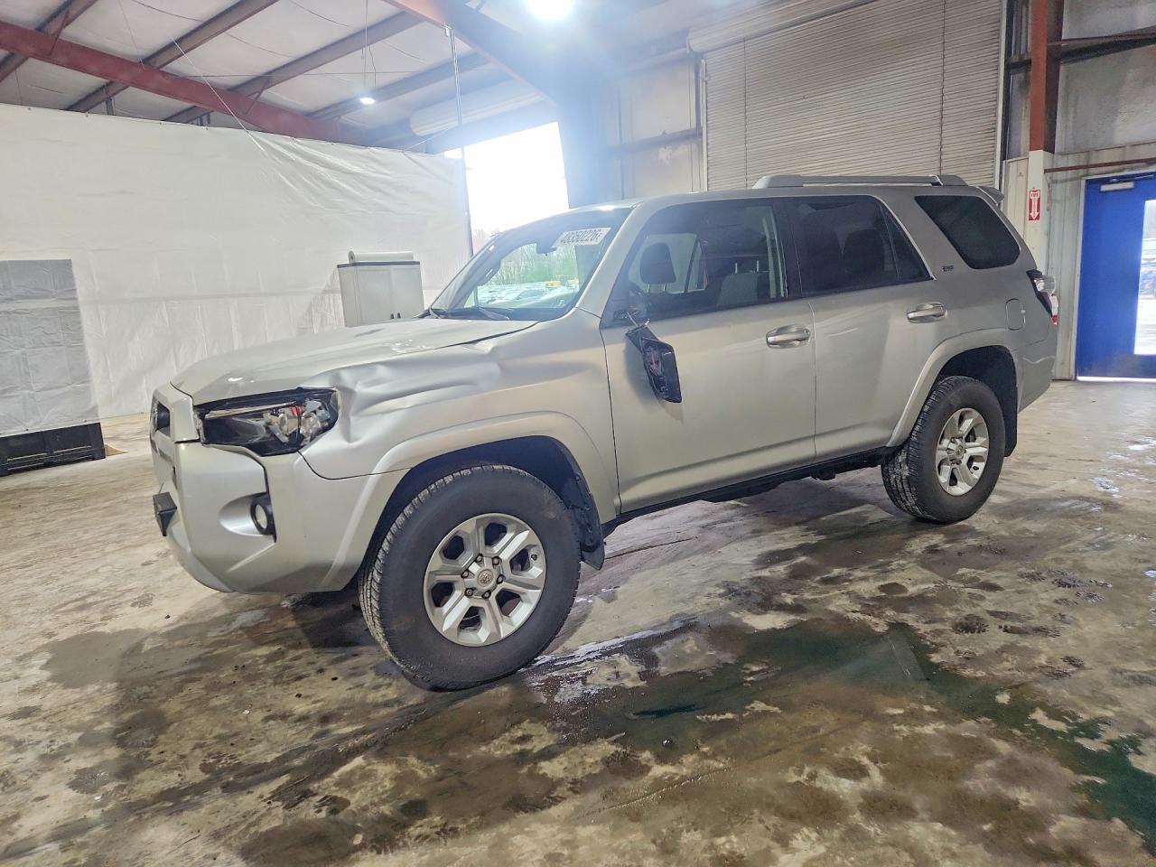 2014 Toyota 4Runner Limited, VIN JTEBU5JR3E5176070 — Front end