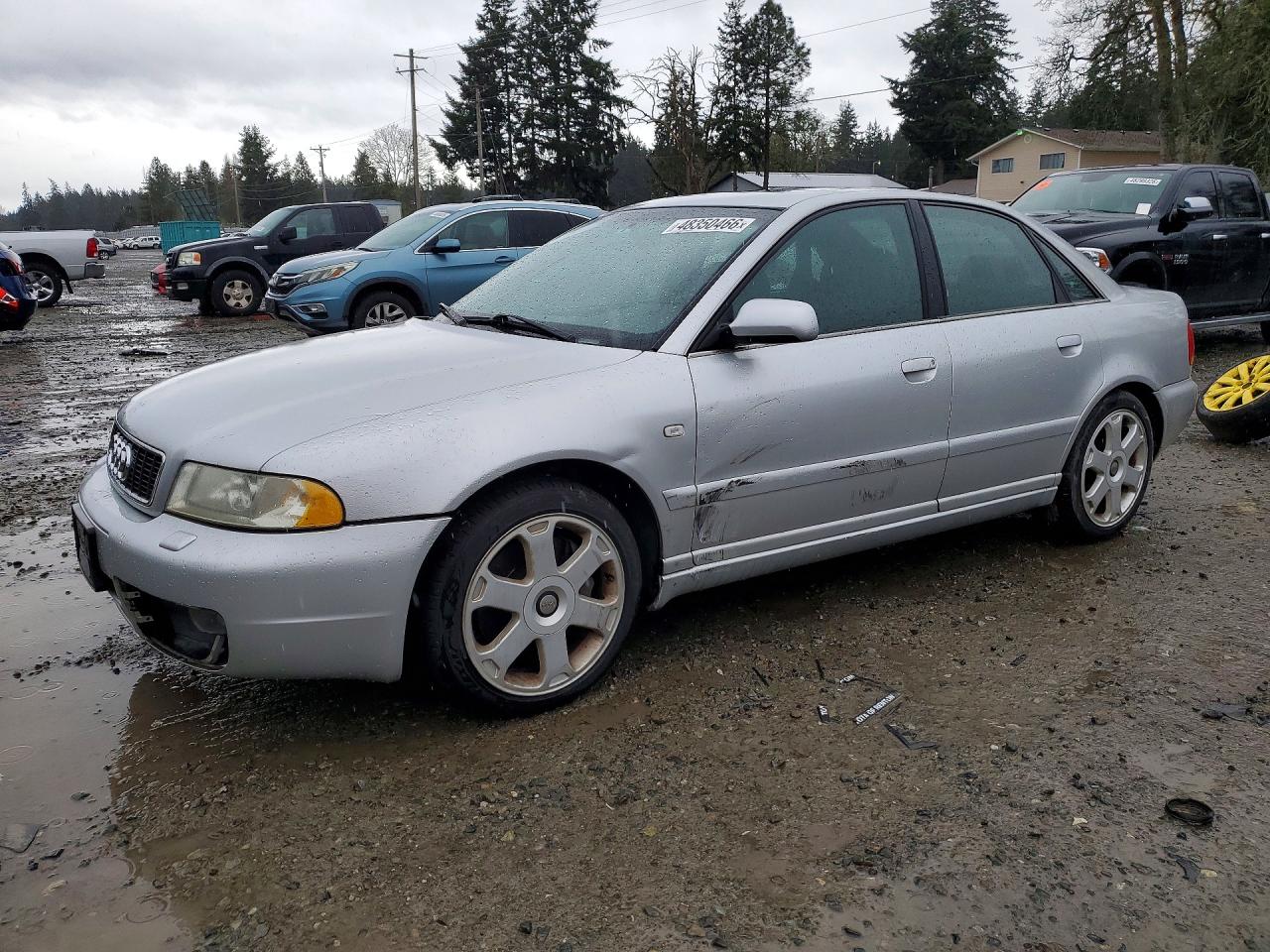 2000 Audi S4, VIN WAUDD68D6YA033121 — Front end