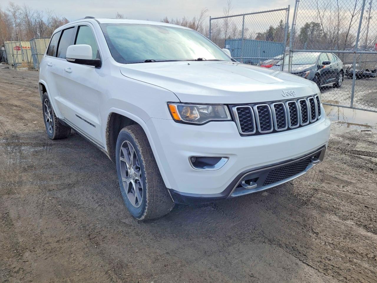 2018 Jeep Grand Cherokee Limited, VIN 1C4RJFBG0JC132497 — Minor dents and scratches