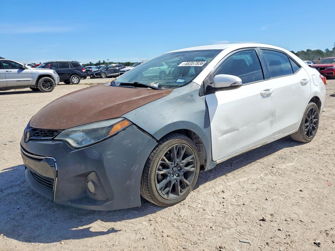 2016 Toyota Corolla LE, VIN 2T1BURHE2GC533128 — Front end