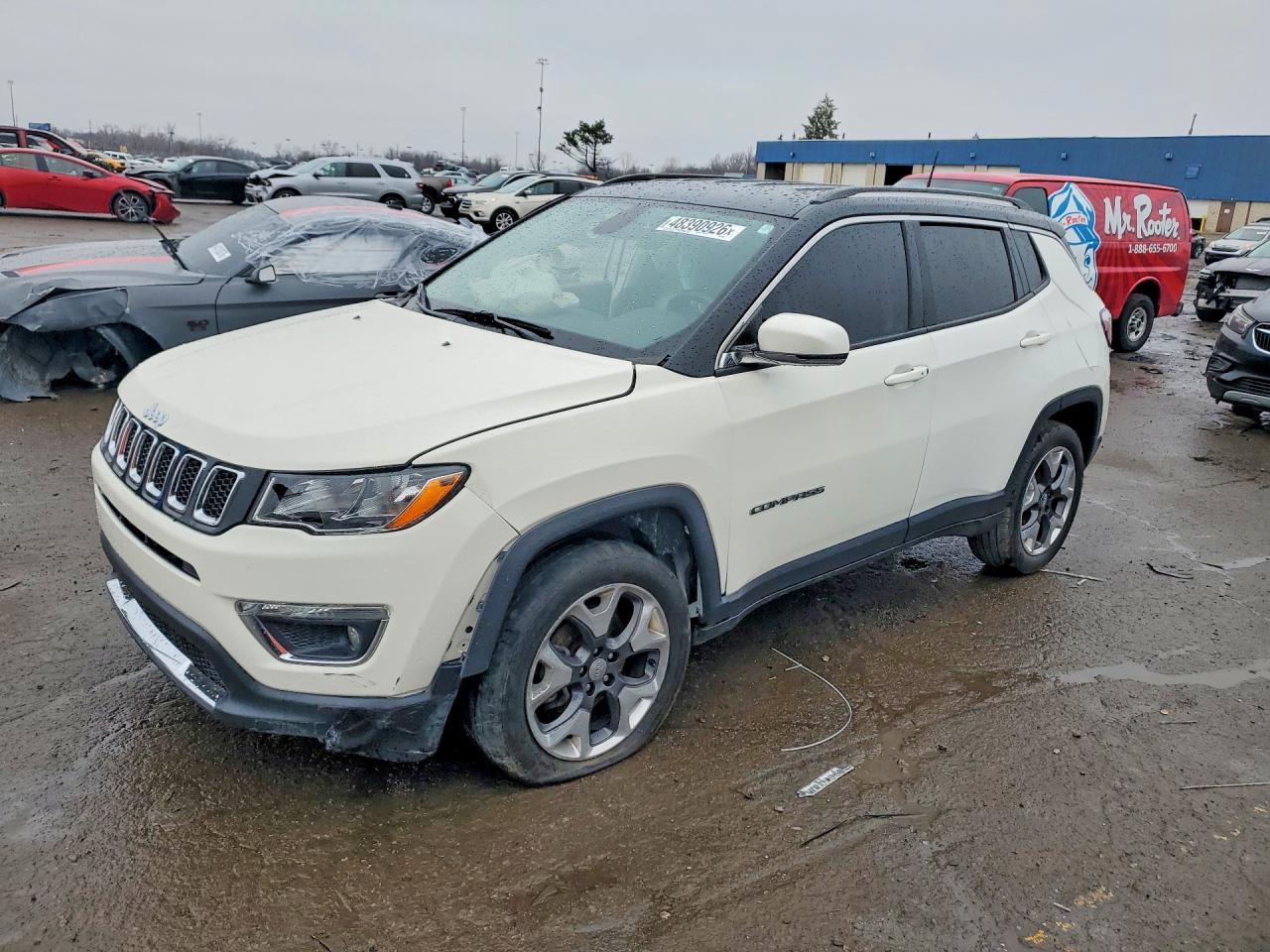 2019 Jeep Compass Limited, VIN 3C4NJDCB5KT827652 — Перед