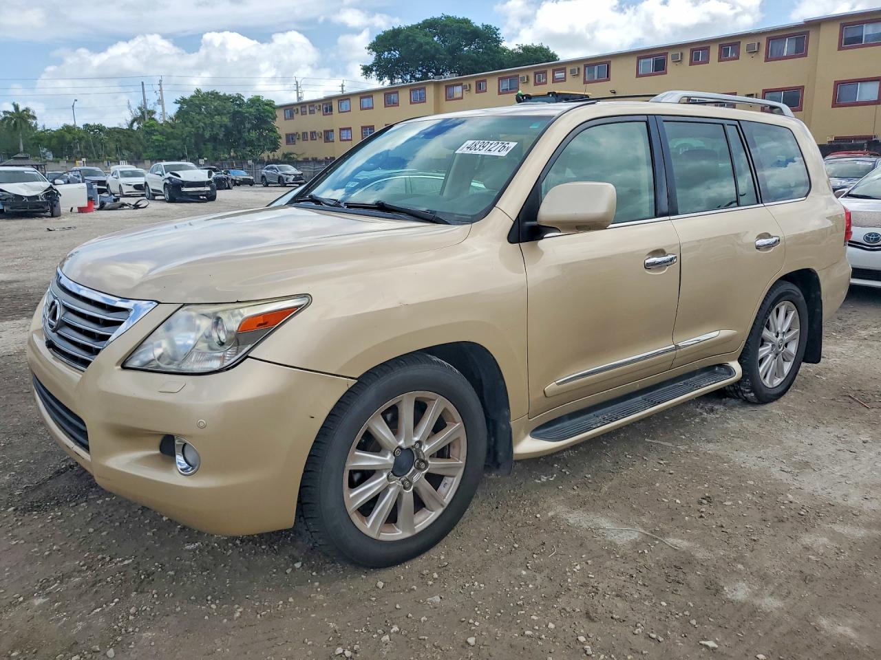 2008 Lexus LX 570, VIN JTJHY00W384002519 — Minor dents and scratches