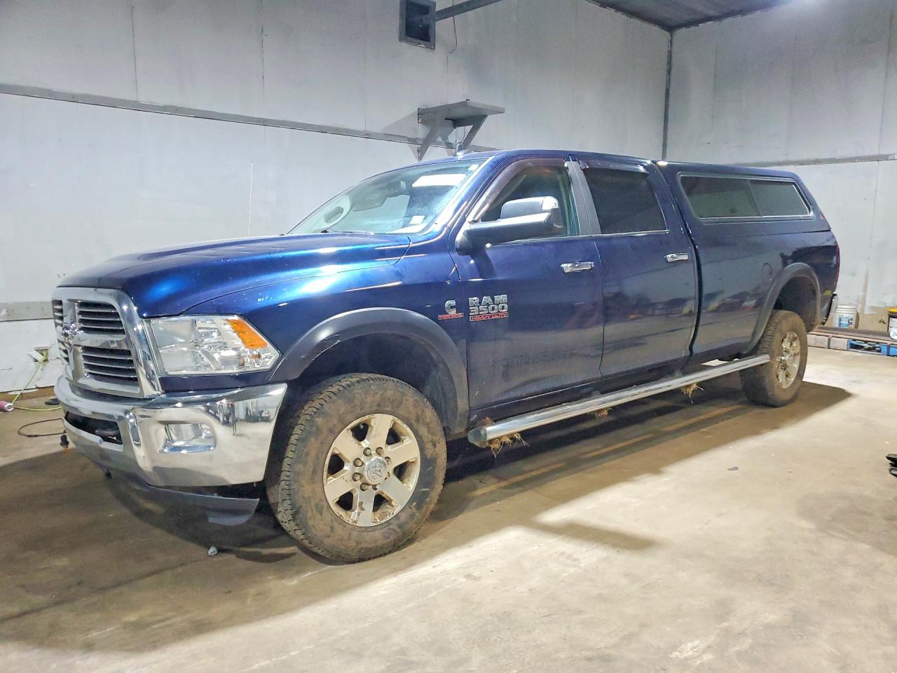 2015 Ram 3500 Lone Star, VIN 3C63R3HL4FG688616 — Перед