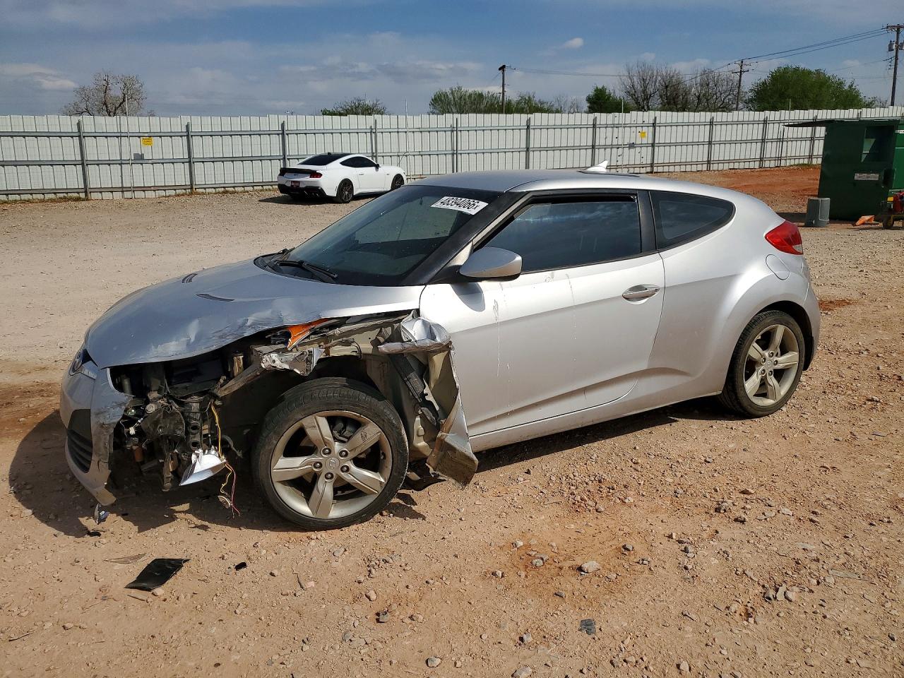 2012 Hyundai Veloster w/Black Int, VIN KMHTC6AD7CU039749 — Перед