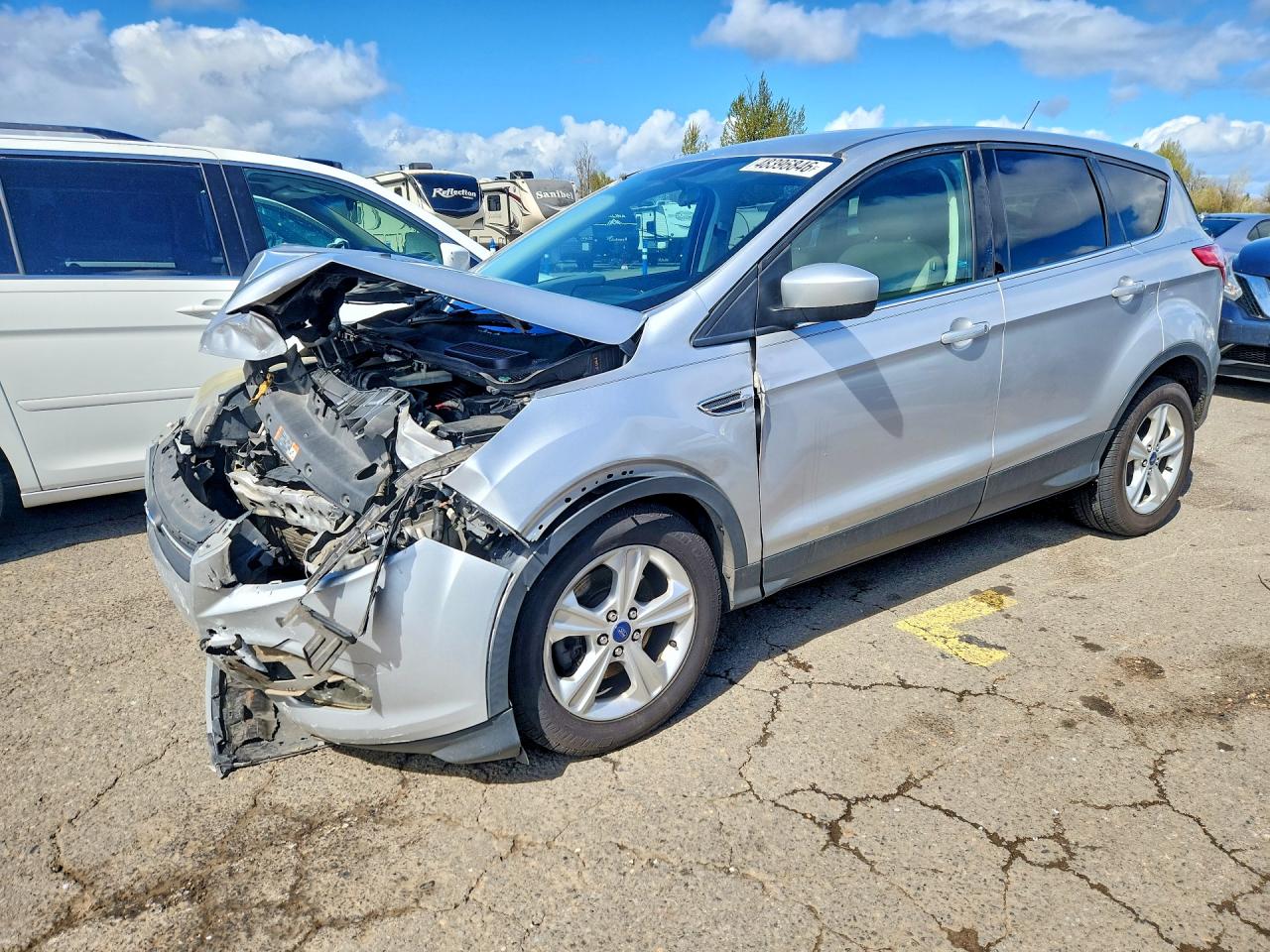 2015 Ford Escape SE, VIN 1FMCU9GX0FUB74270 — Front end