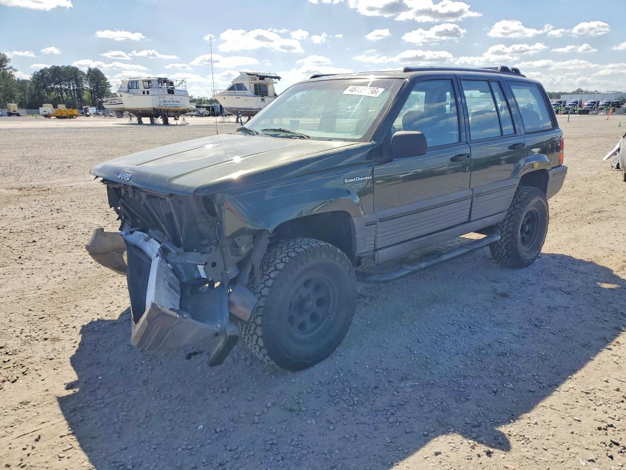 1995 Jeep Grand Cherokee Laredo, VIN 1J4GZ58S4SC592814 — Front end