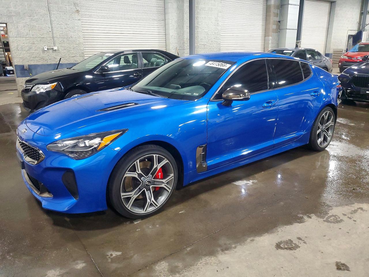 2020 Kia Stinger GT, VIN KNAE35LC9L6082650 — Зад