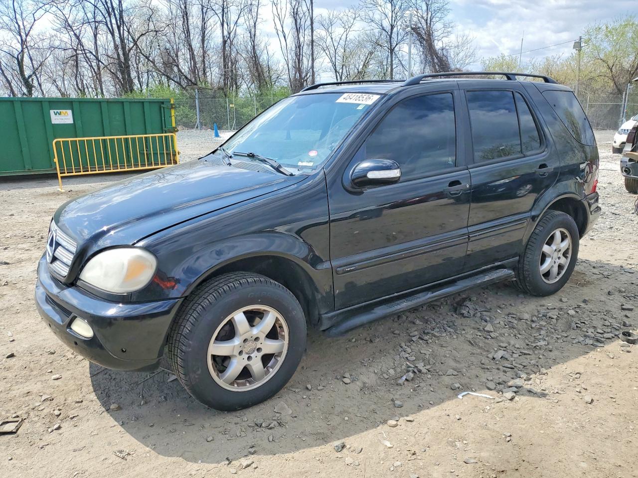 2004 Mercedes-Benz M 350, VIN 4JGAB57E44A492315 — Rear end