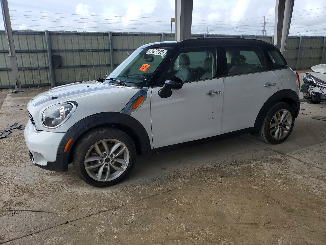 2012 MINI Countryman S, VIN WMWZC3C56CWL86560 — Minor dents and scratches