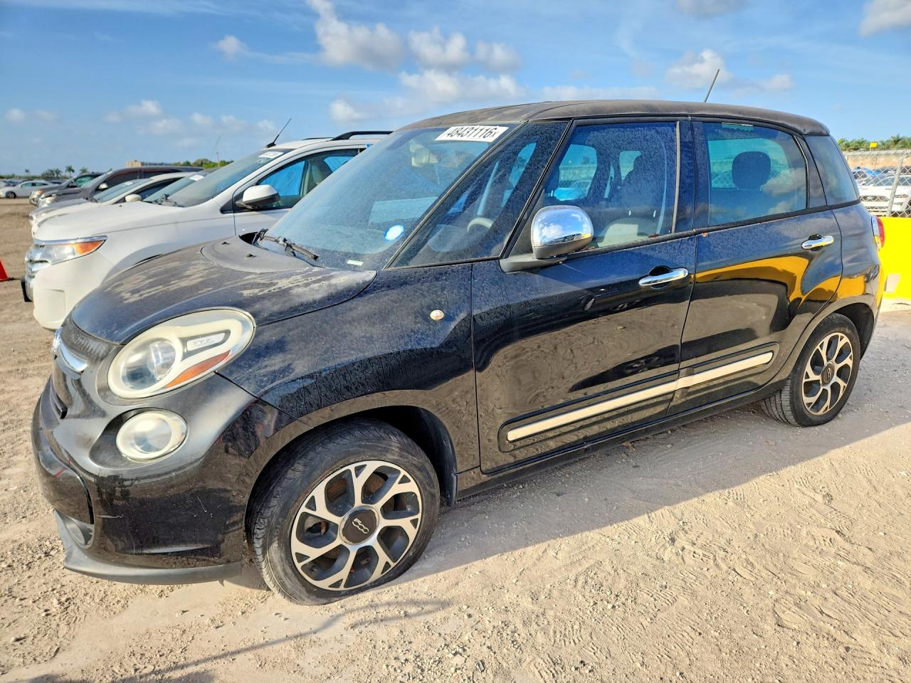2014 FIAT 500L Lounge, VIN ZFBCFACHXEZ018630 — Front end