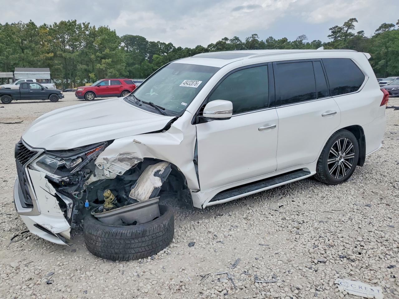 2020 Lexus LX 570, VIN JTJDY7AX6L4326376 — Front end