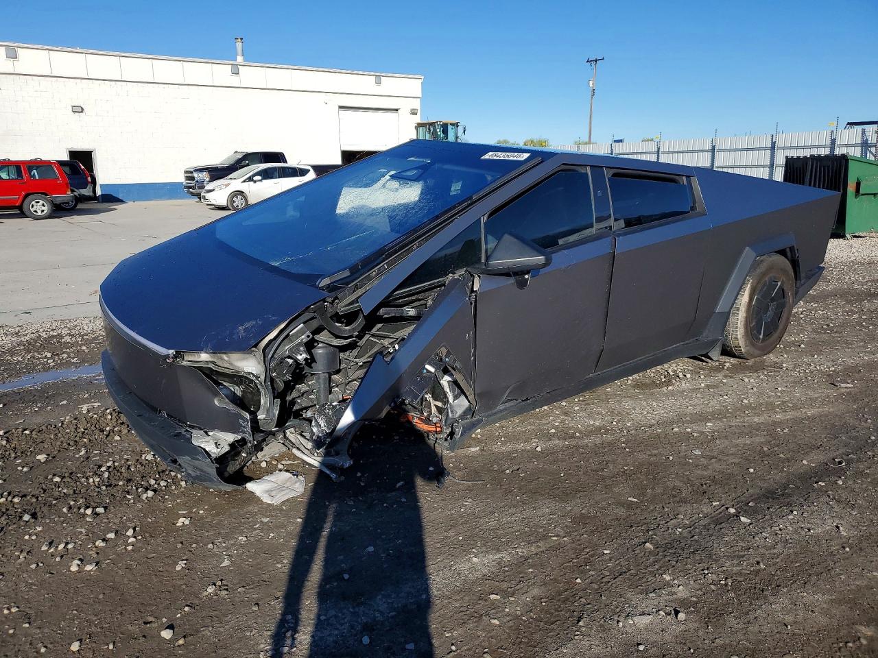 2025 Tesla Cybertruck, VIN 7G2CEHED7SA070036 — Front end