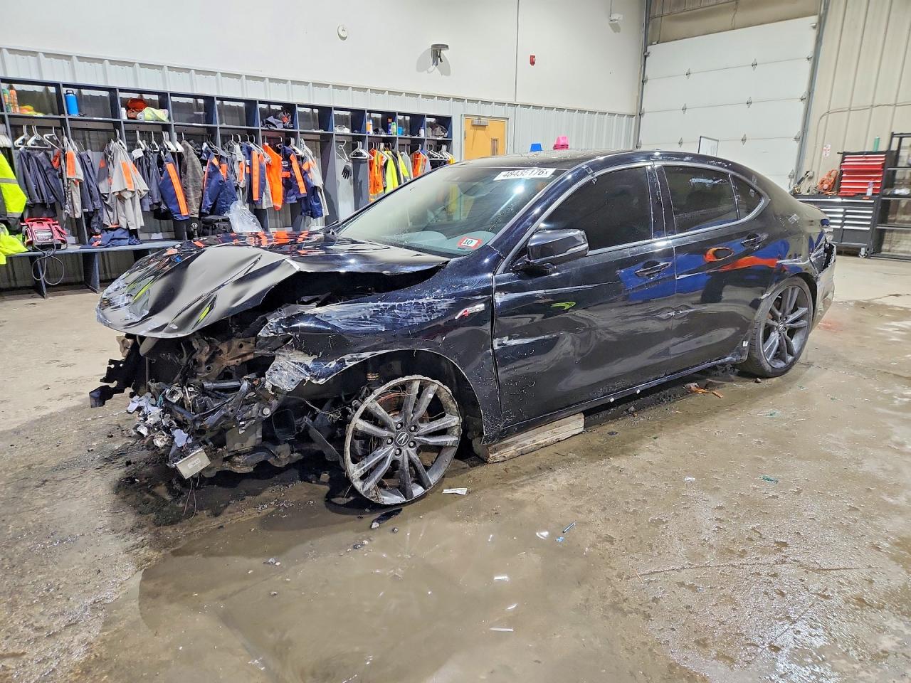 2020 Acura TLX w/A-Spec Pkg, VIN 19UUB3F66LA801427 — Front end
