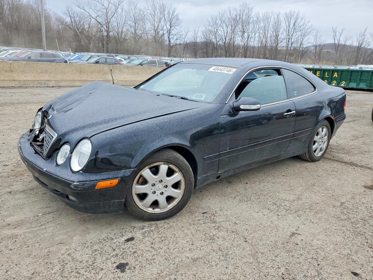 2000 Mercedes-Benz CLK 320/430, VIN WDBLJ65G4YF132981 — Front end