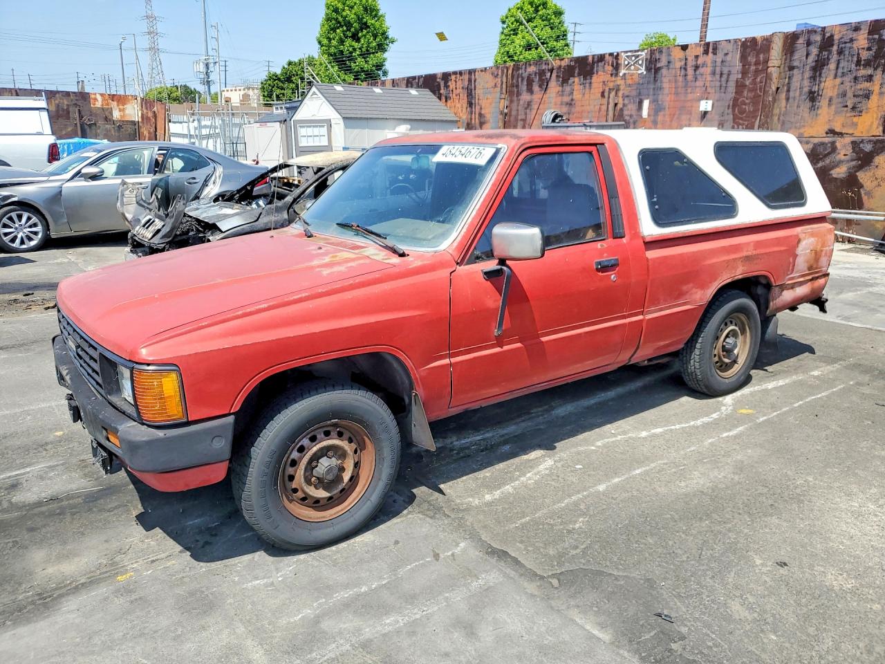 1986 Toyota Pickup, VIN JT4RN50R5G0177996 — Minor dents and scratches