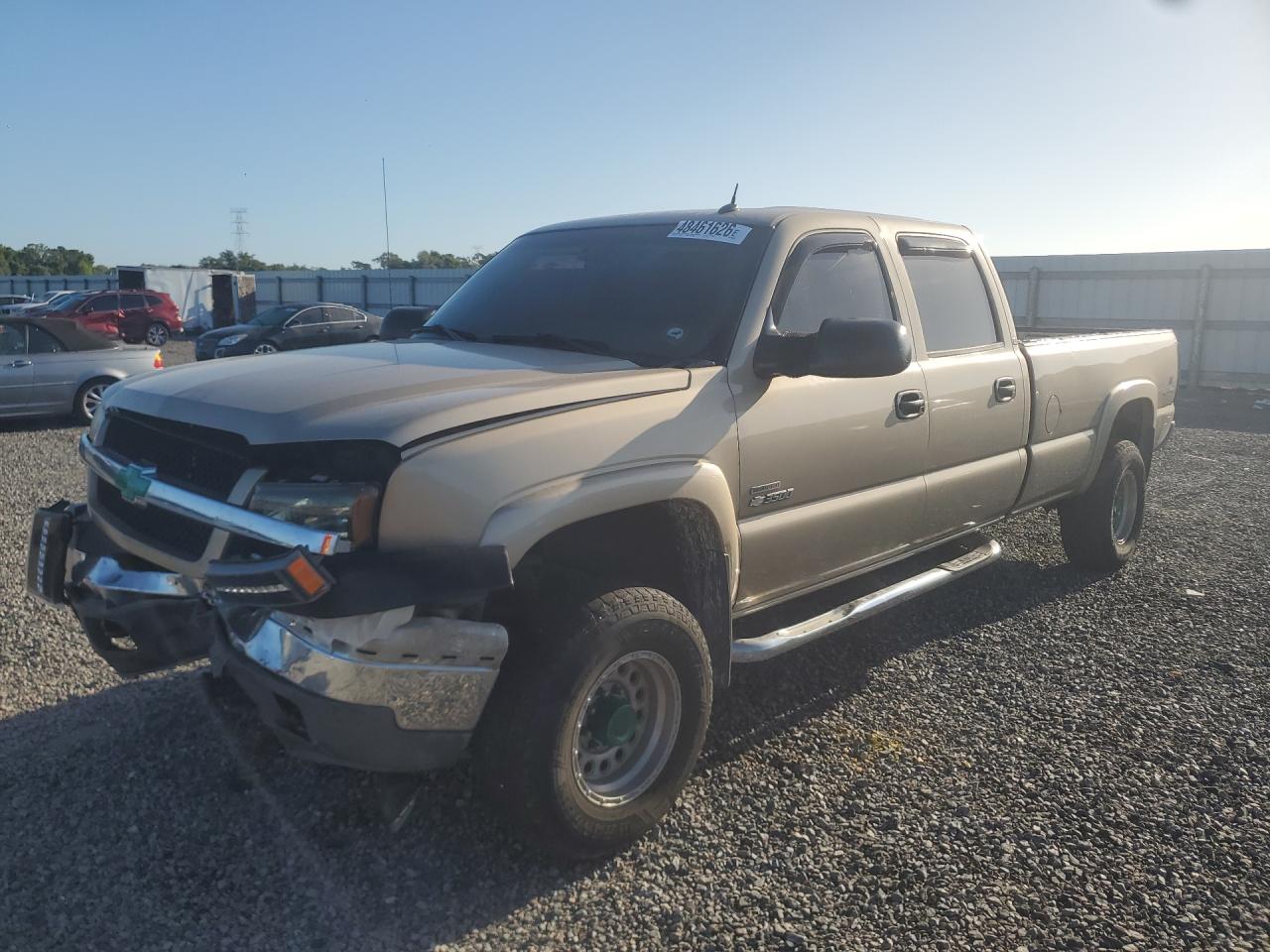 2004 Chevrolet Silverado 3500 SRW LT, VIN 1GCHK33204F201752 — Front end